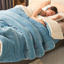 home & garden : SnuggleSoft - Omarm de Warmte Kant - Lichtgroen in blauw van Pantino