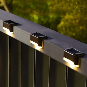 outdoor equipment : SolarGlow - Verlicht Je Buitenruimte met Zonne-Energie - Zwart in van Pantino